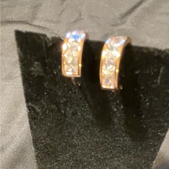 Rose gold tone CZ earrings - Picture 4 of 5